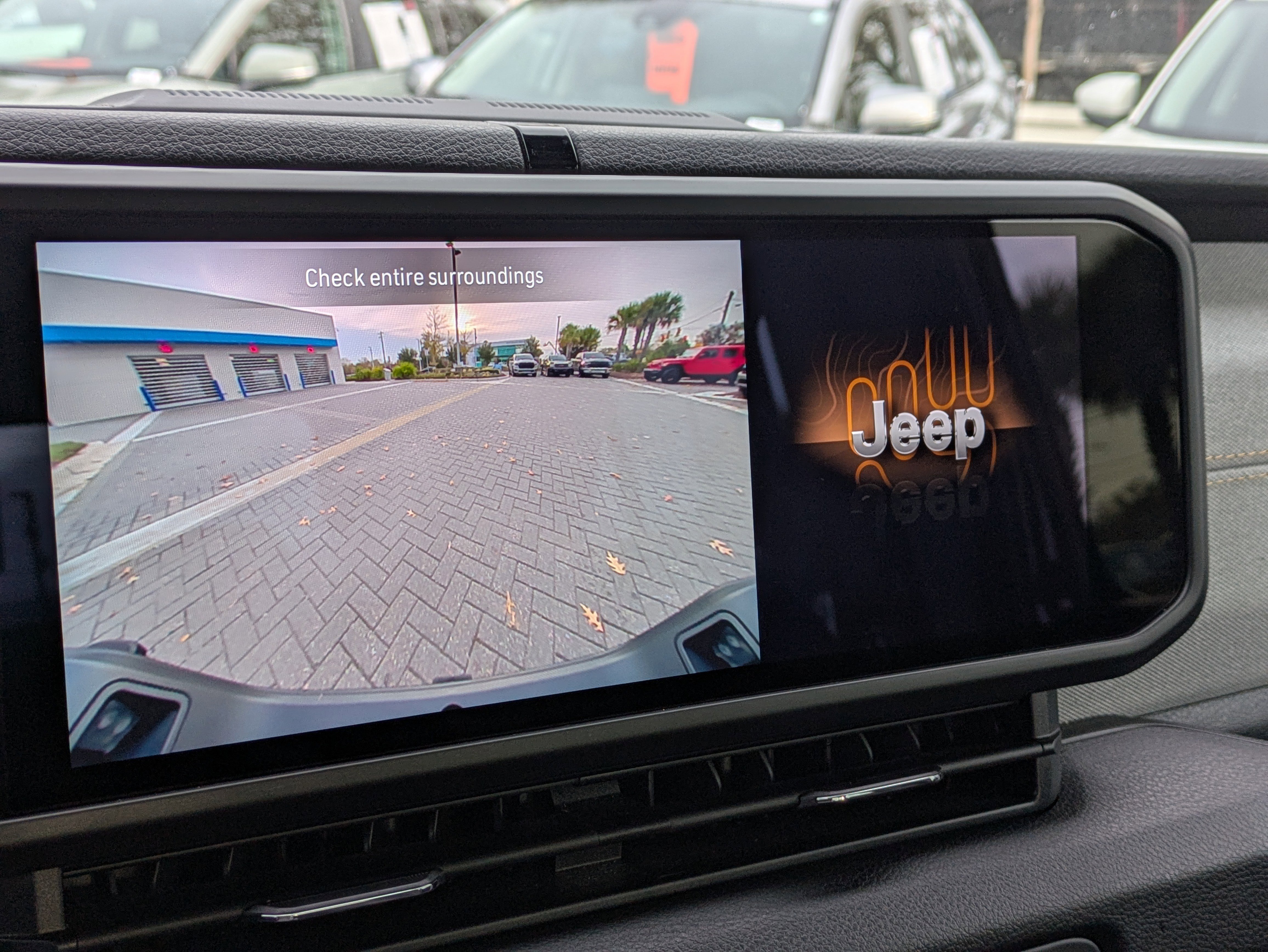 Used 2024 Jeep Gladiator Sport image 29