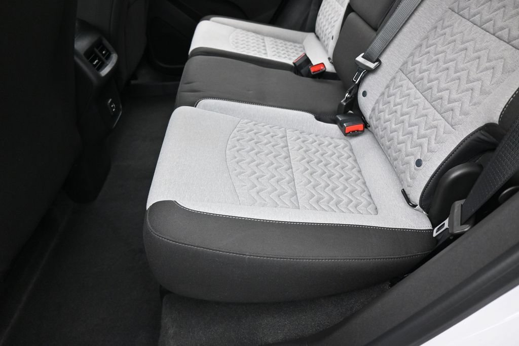 Used 2024 Chevrolet Equinox LS w/ Sport Edition FWD image 27