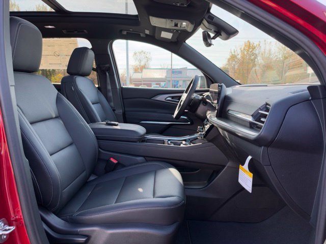 New 2027 Chevrolet Traverse LT w/ Driver Confidence Package AWD/4WD image 7