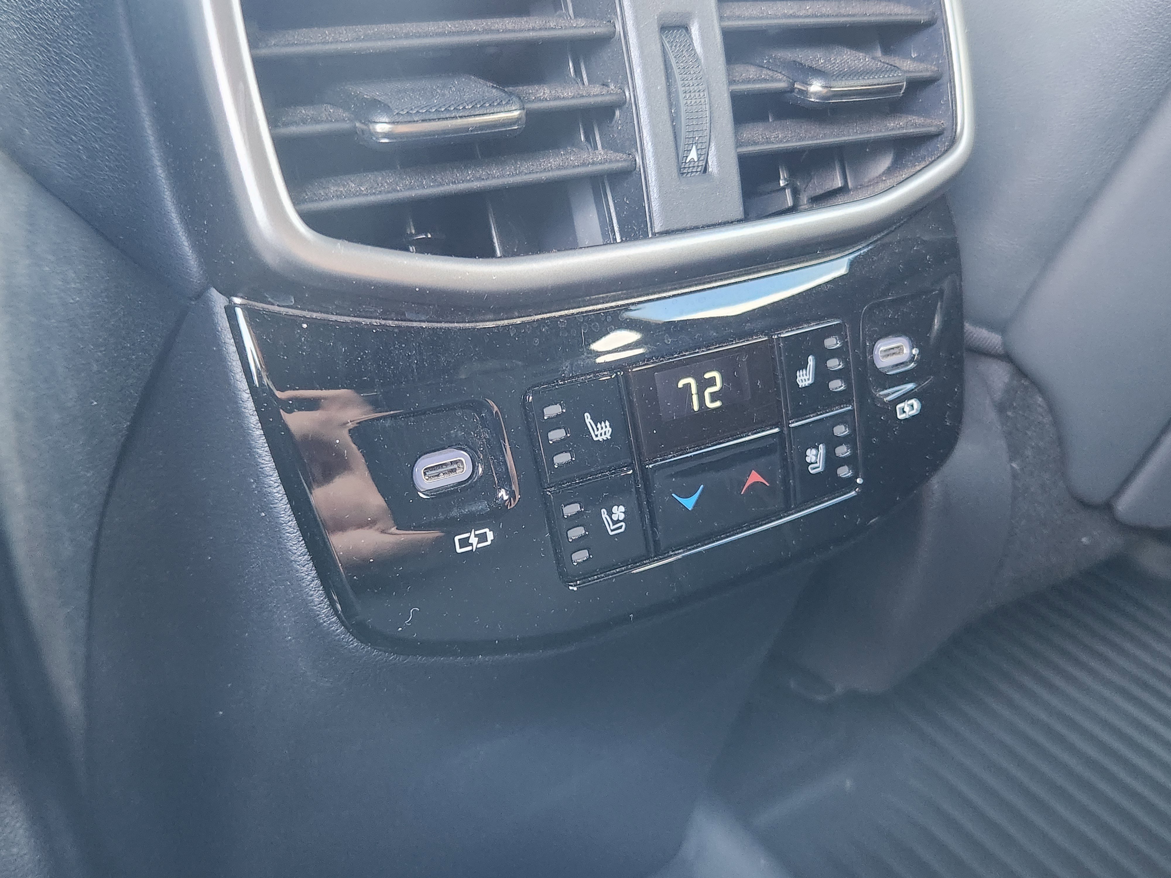 Used 2023 Lexus RX 350 w/ Cold Area Package image 17