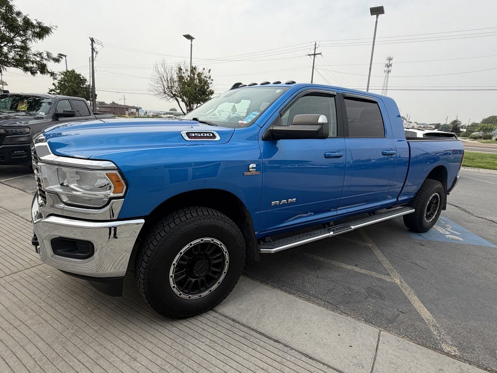Used 2021 RAM 3500 Big Horn AWD/4WD image 2