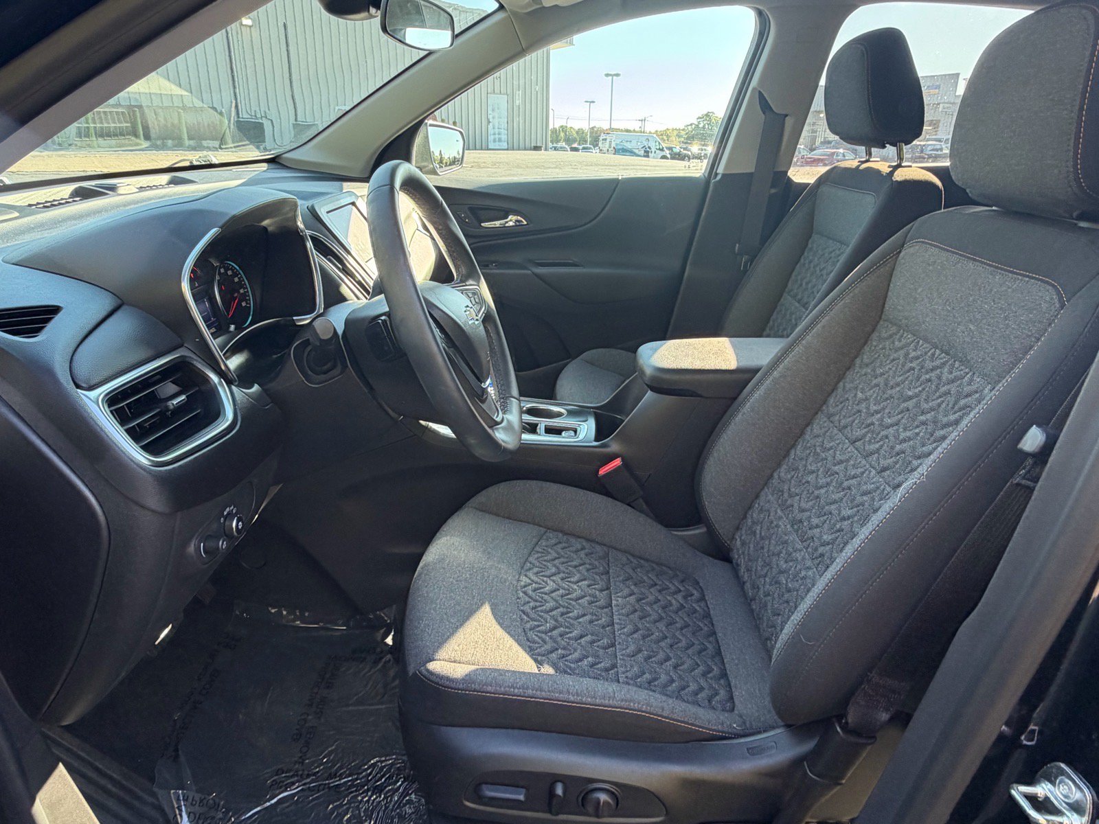 Used 2024 Chevrolet Equinox LT w/ LPO, Floor Liner Package FWD image 23
