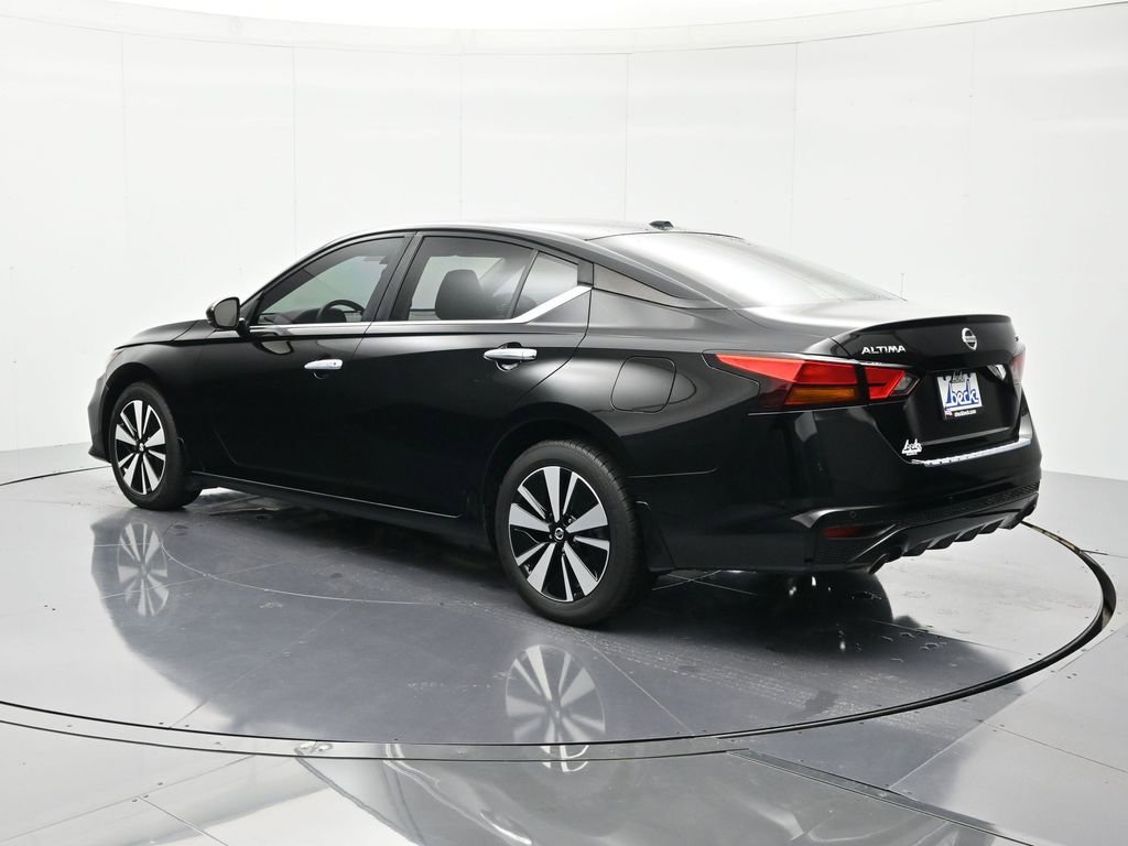 Certified 2022 Nissan Altima 2.5 SV w/ SV Premium Package FWD image 7