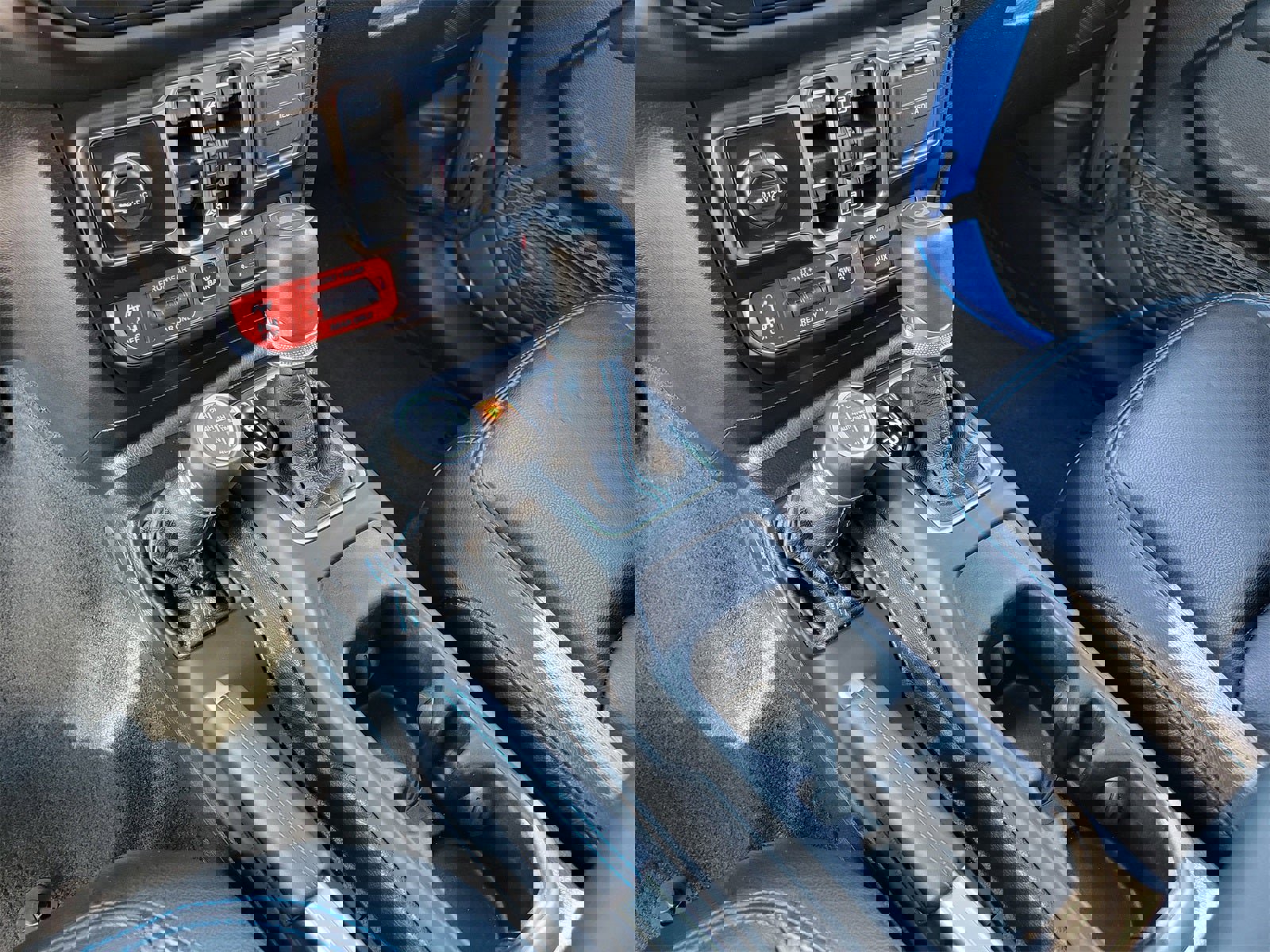 Used 2022 Jeep Wrangler Unlimited Rubicon 4xe w/ Steel Bumper Group image 15