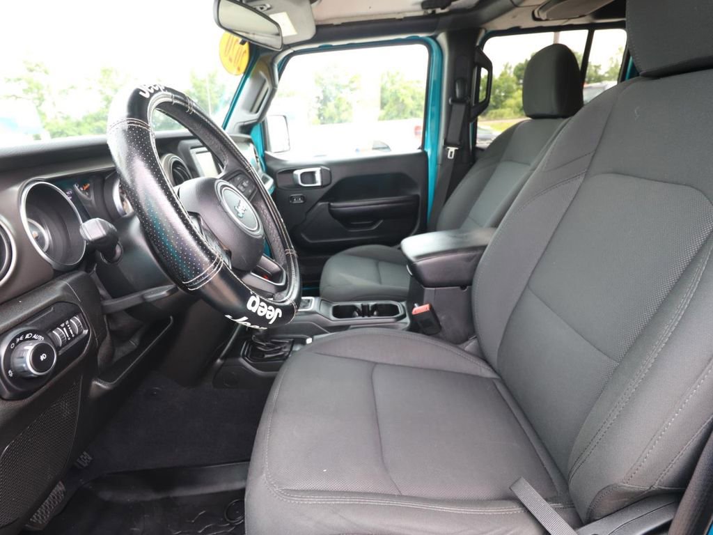 Used 2020 Jeep Wrangler Unlimited Sport S AWD/4WD image 2