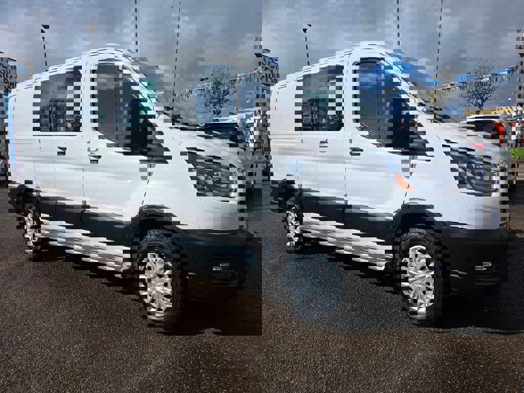 Used 2023 Ford Transit 250 Low Roof w/ Exterior Upgrade Package image 27