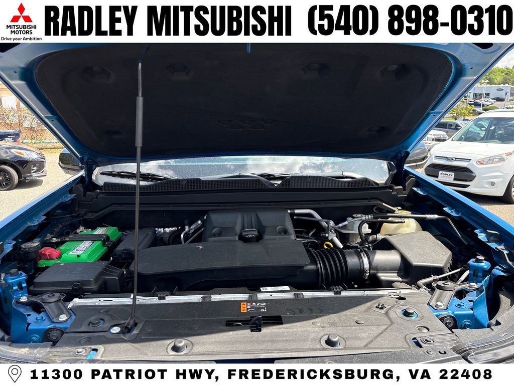 Used 2023 Chevrolet Colorado Z71 w/ Z71 Convenience Package 2 AWD/4WD image 16