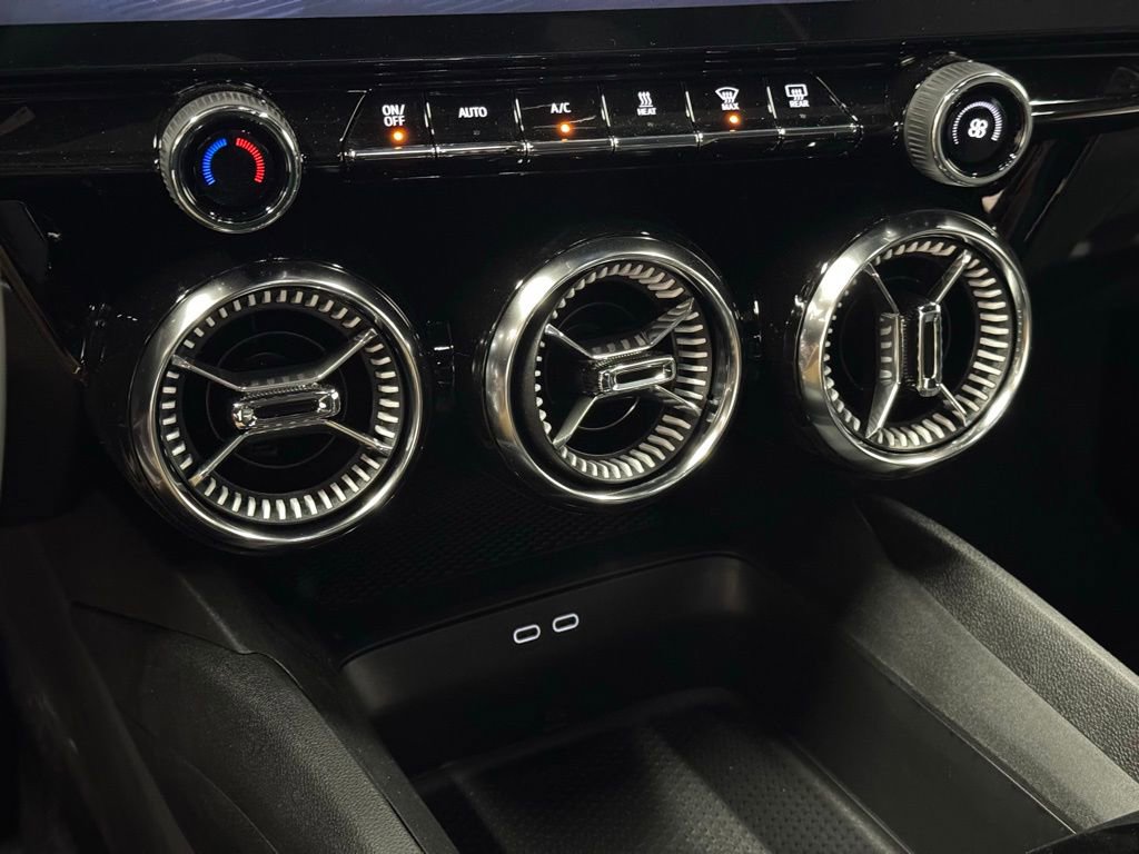 New 2025 Chevrolet Blazer EV LT image 31