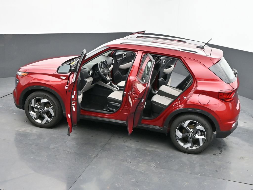 Used 2025 Hyundai Venue SEL image 80