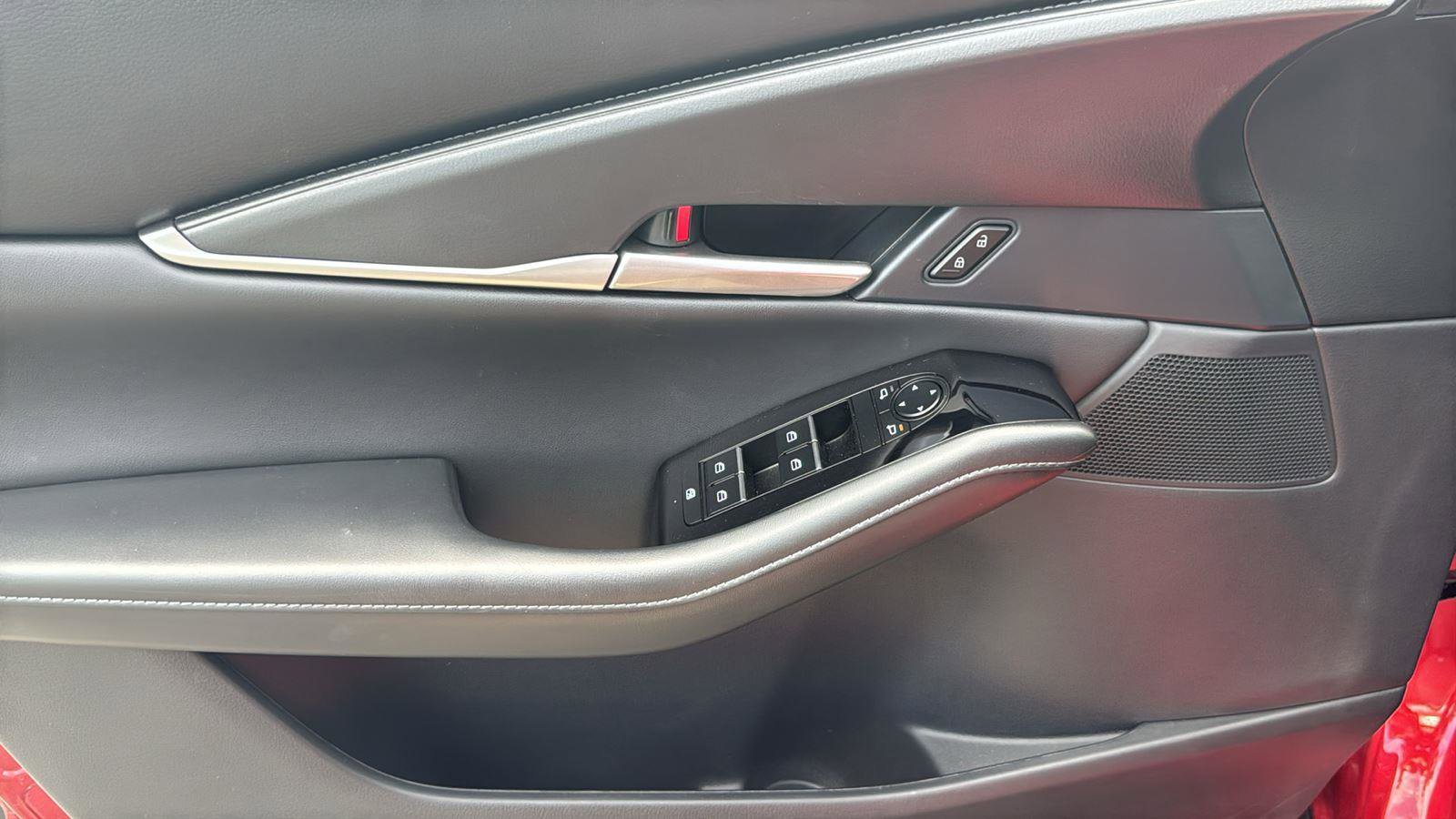 Certified 2025 MAZDA CX-30 AWD 2.5 S w/ Select Sport Pkg image 8