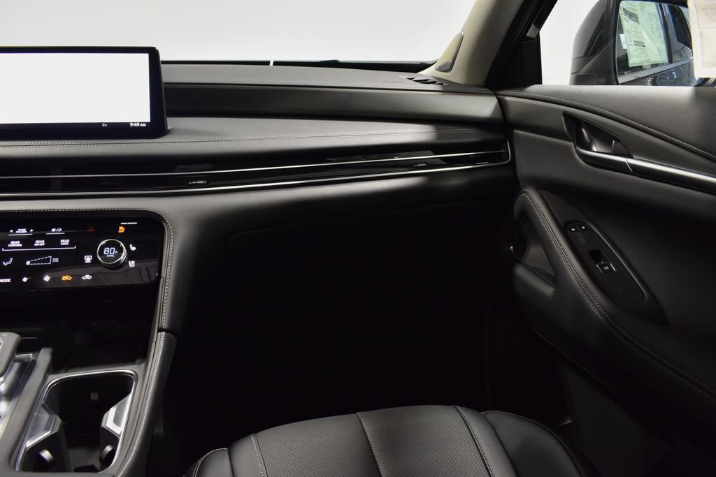 New 2026 INFINITI QX60 Luxe w/ Family Package image 14