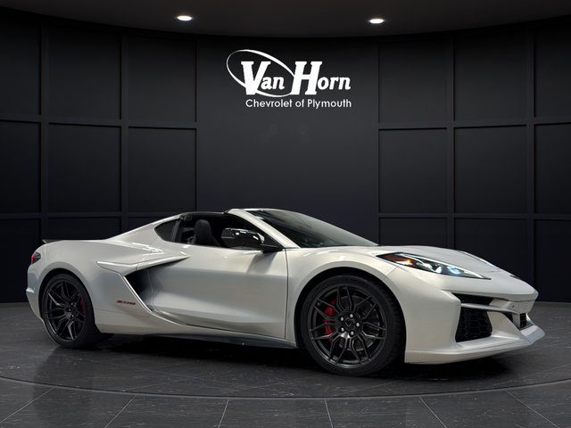 Used 2024 Chevrolet Corvette Z06 w/ Stealth Interior Trim Package RWD image 10
