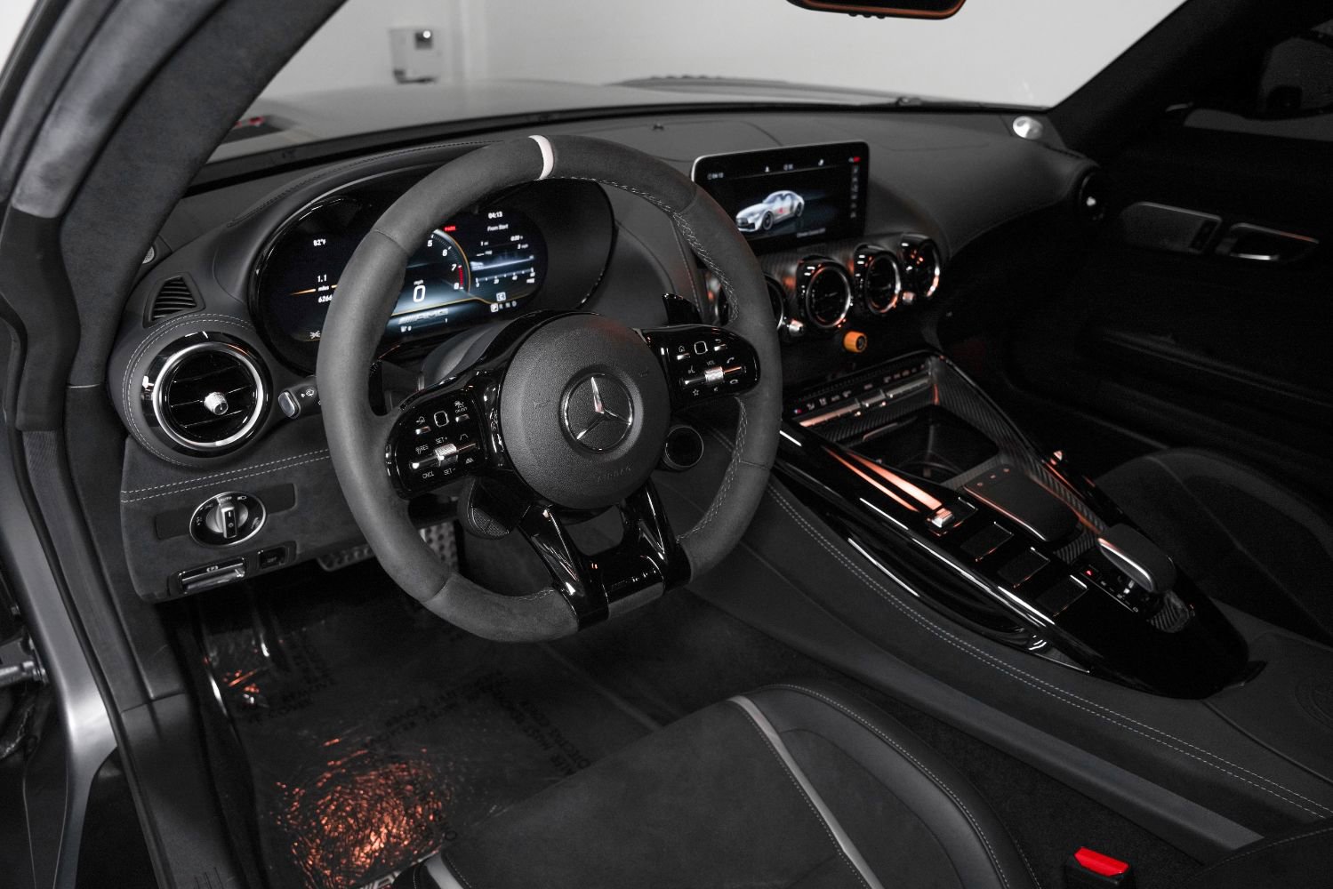 Used 2020 Mercedes-Benz AMG GT R image 38