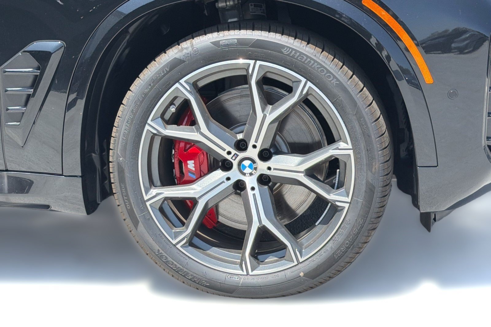 New 2026 BMW X5 xDrive50e w/ M Sport Package AWD/4WD image 13