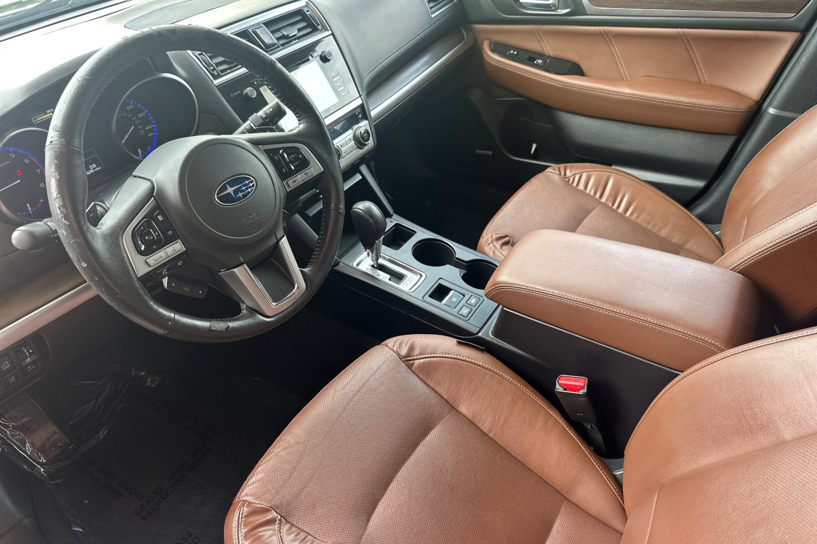 Used 2017 Subaru Outback 2.5i Touring AWD/4WD image 11