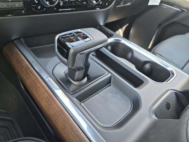 New 2026 Chevrolet Silverado 1500 High Country w/ Midnight Edition AWD/4WD image 18