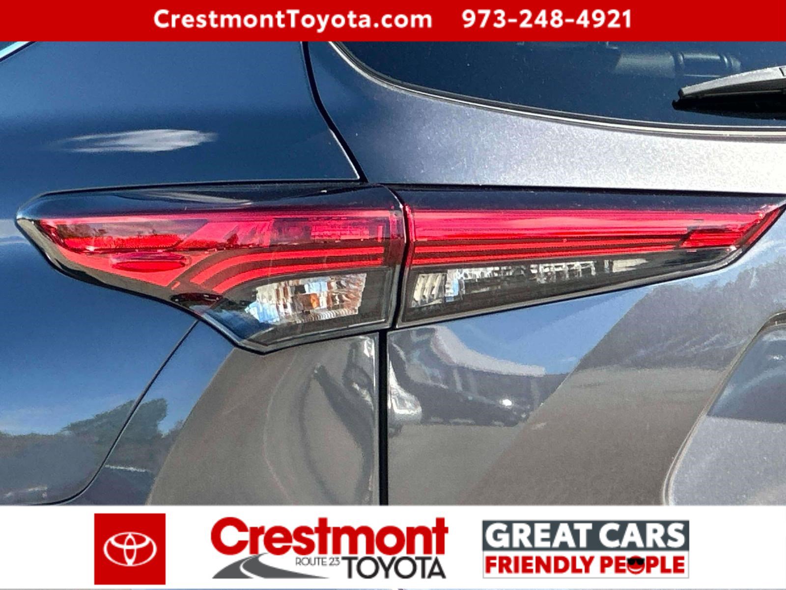 Certified 2023 Toyota Highlander XLE image 8
