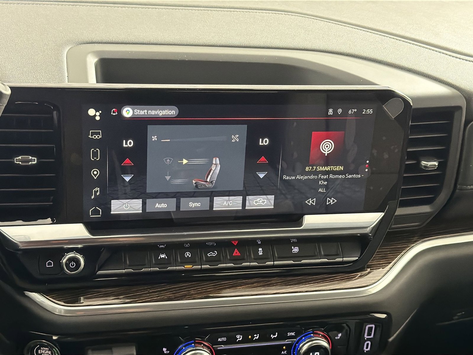 New 2026 GMC Sierra 1500 SLE image 21