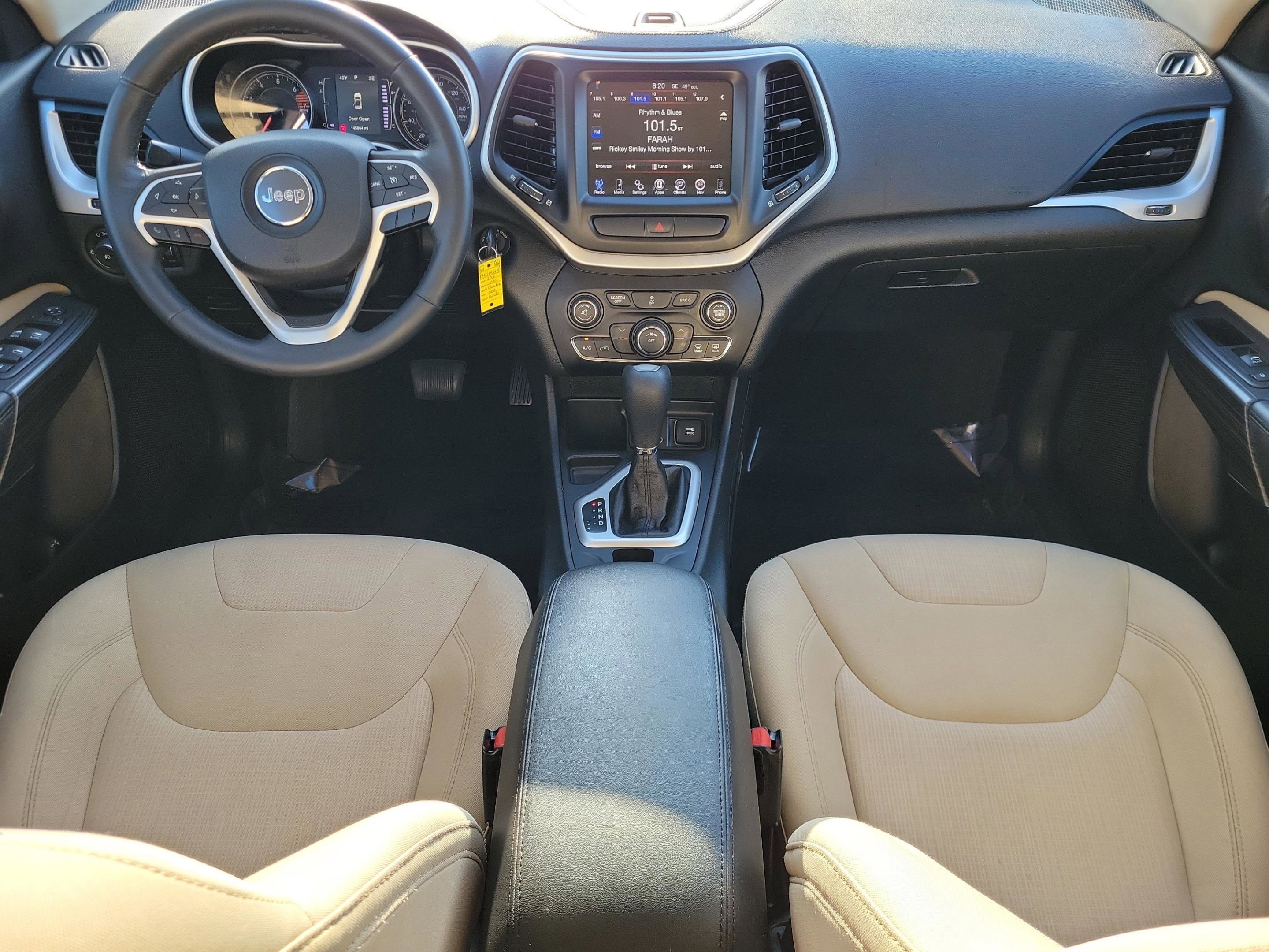 Used 2016 Jeep Cherokee Latitude image 12