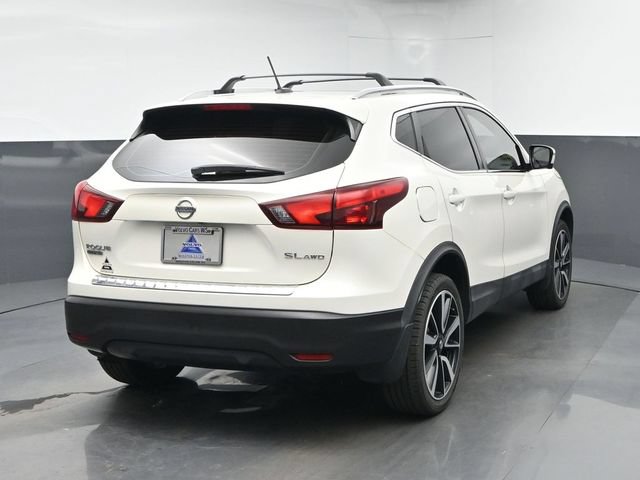 Used 2017 Nissan Rogue Sport SL w/ SL Premium Package AWD/4WD image 8
