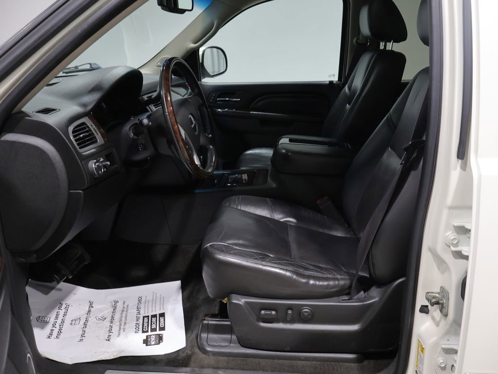 Used 2011 GMC Yukon Denali image 11