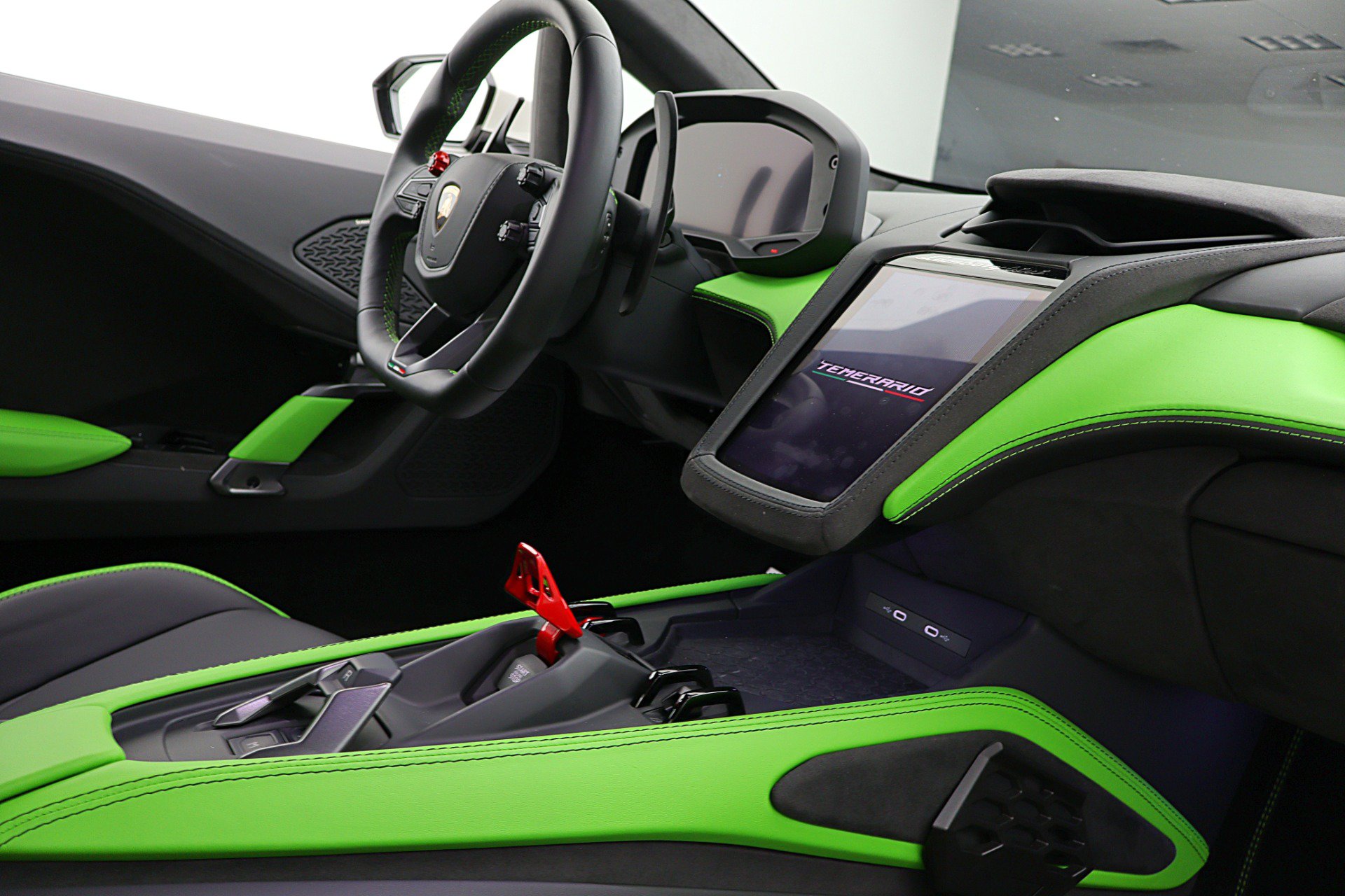 Used 2026 Lamborghini Temerario AWD/4WD image 31