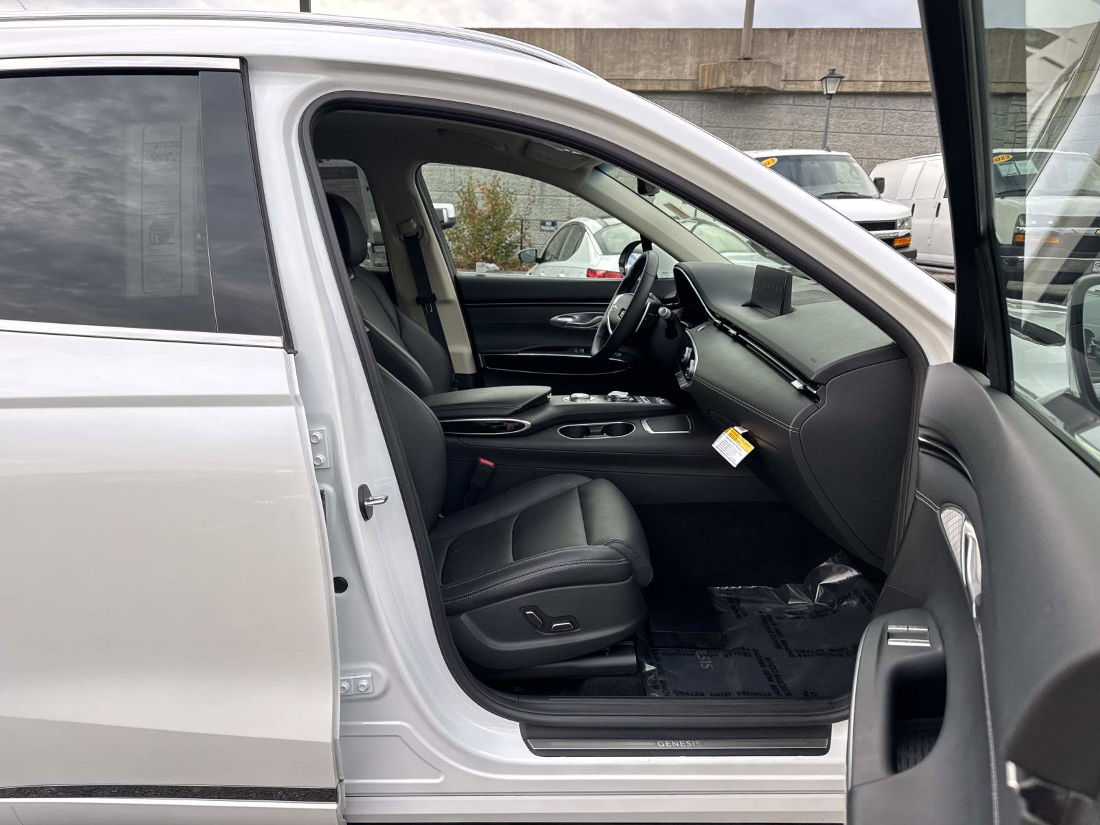 Used 2025 Genesis GV70 2.5T image 15