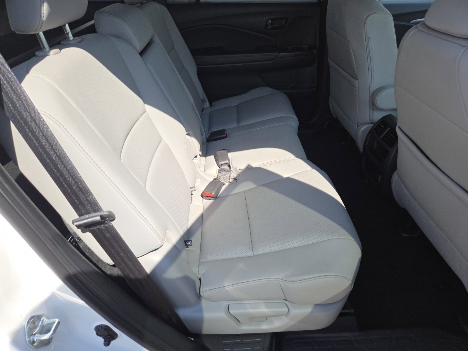 Used 2023 Honda Passport EX-L image 24