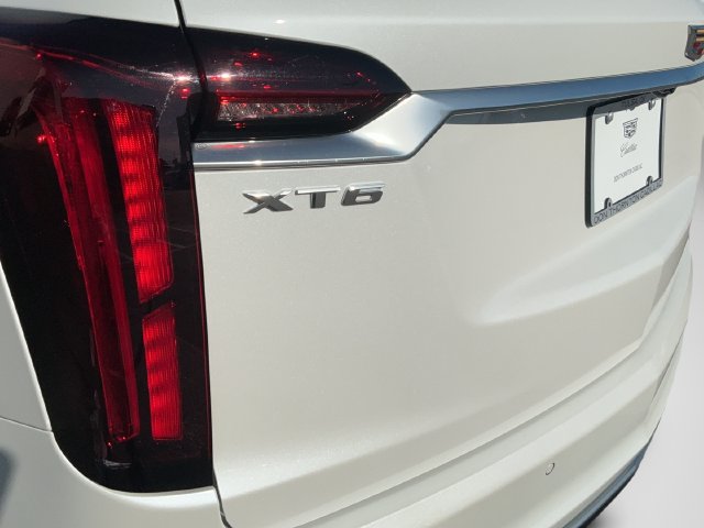 Used 2022 Cadillac XT6 Premium Luxury w/ Technology Package FWD image 41