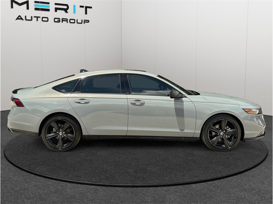 Used 2025 Honda Accord Sport image 10