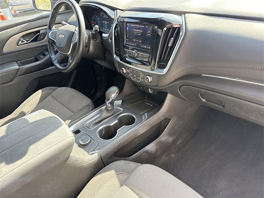 Used 2023 Chevrolet Traverse LT image 26