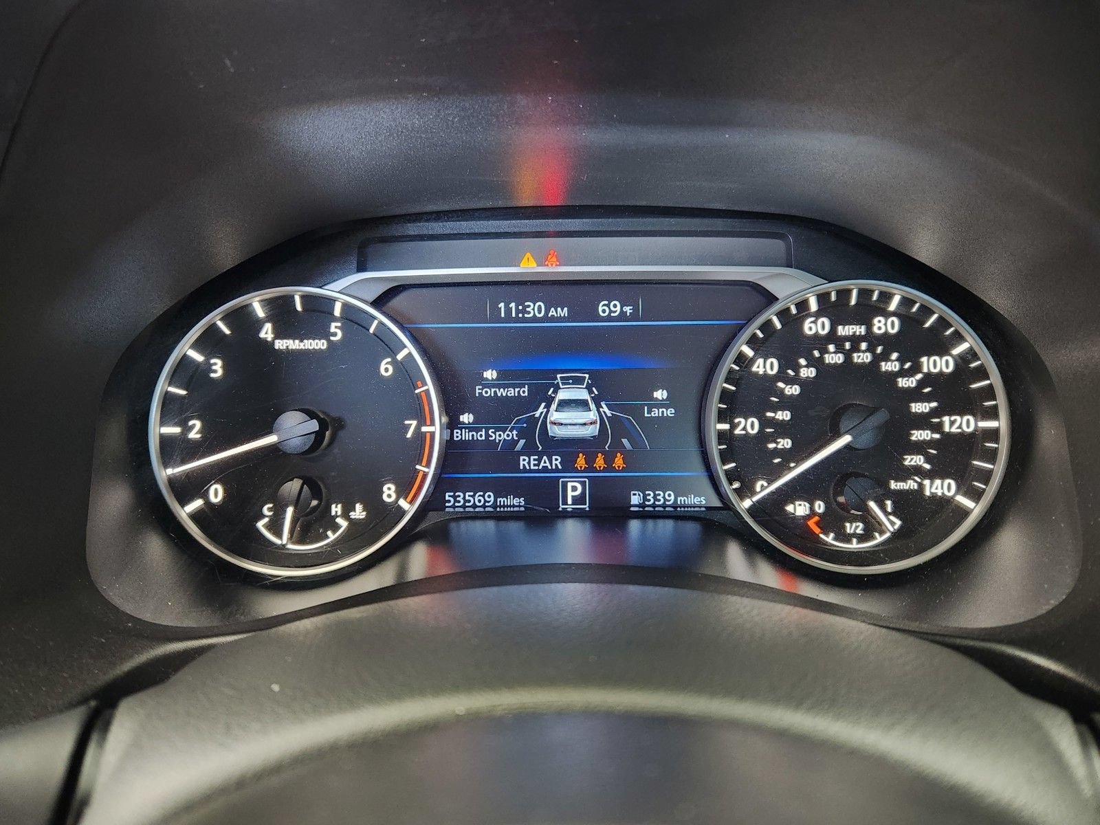 Used 2024 Nissan Altima 2.5 SV FWD image 12
