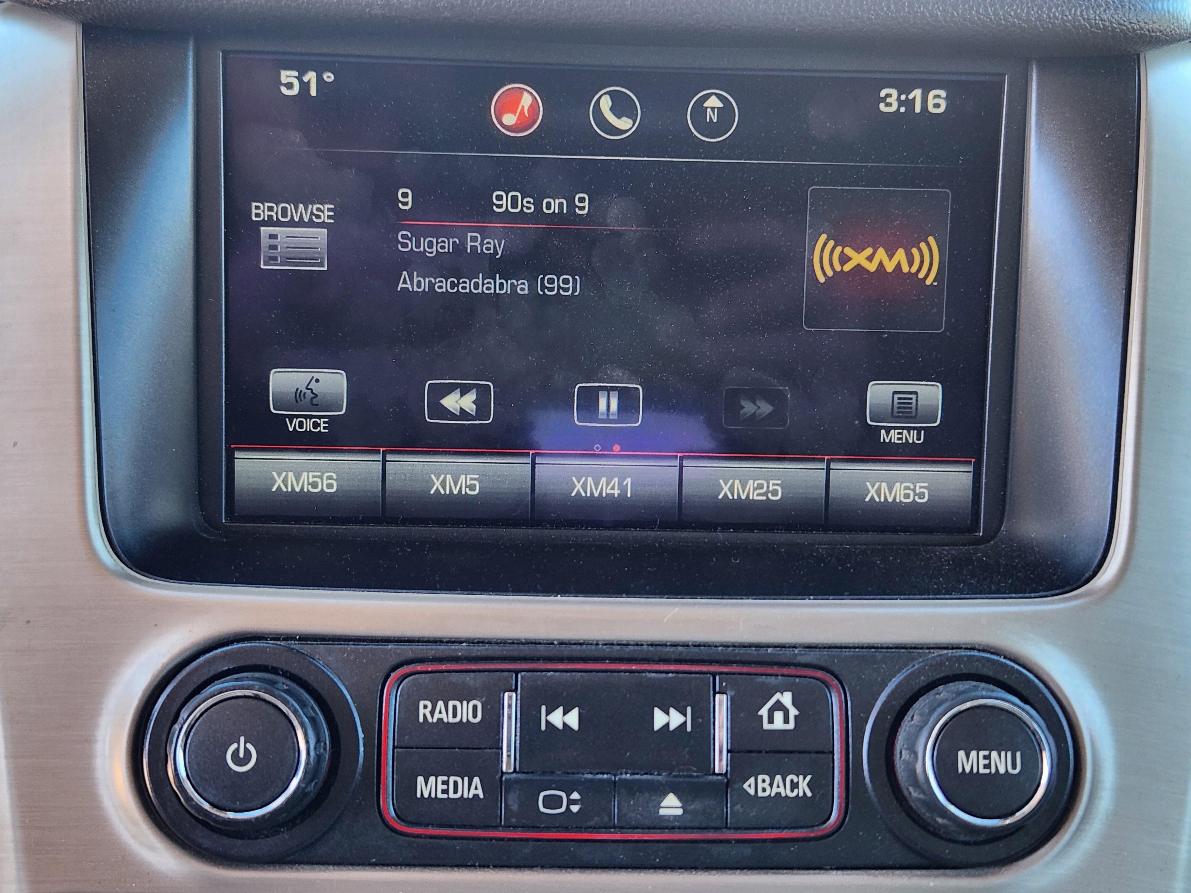 Used 2015 GMC Yukon XL Denali image 12