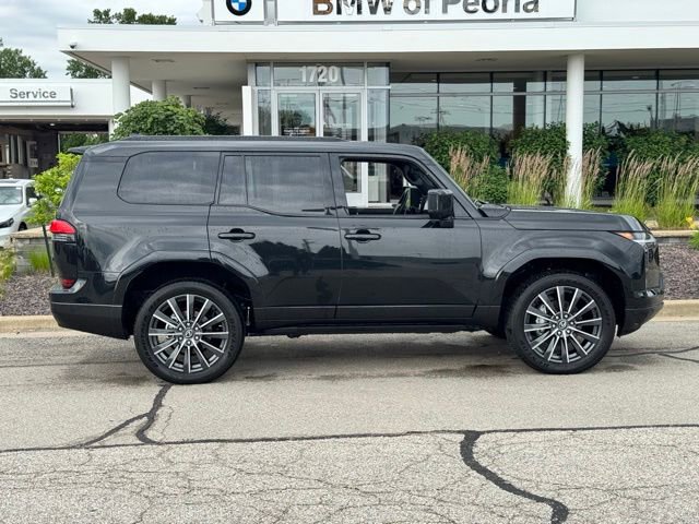 Used 2025 Lexus GX 550 w/ Cold Area Package AWD/4WD image 9
