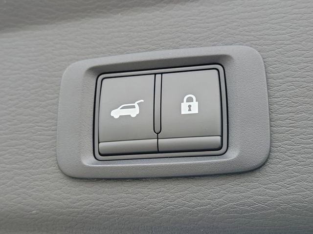 New 2026 Mitsubishi Outlander SE image 12