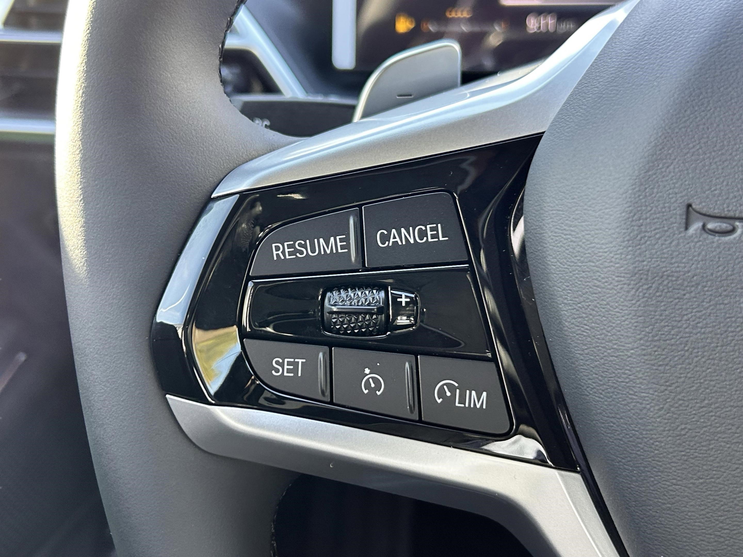 Used 2026 BMW 330i Sedan w/ Convenience Package image 11