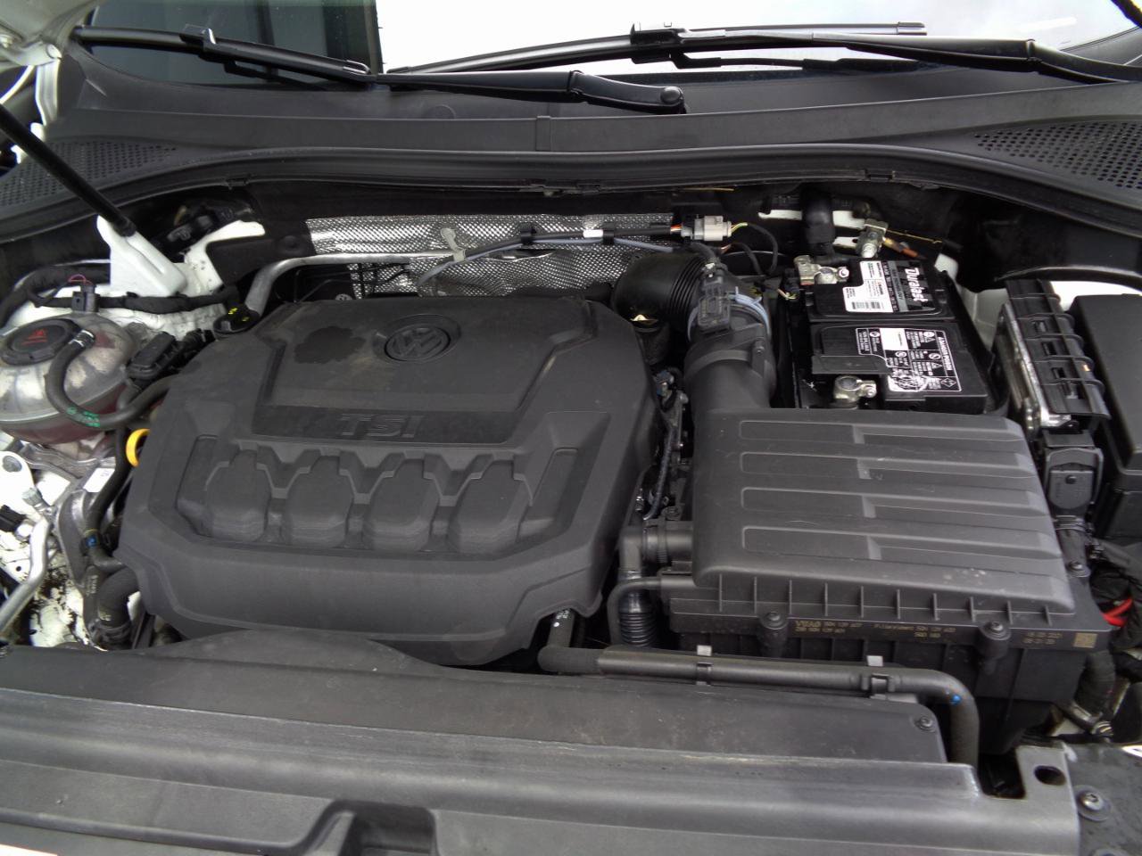 Used 2021 Volkswagen Tiguan SE R-Line AWD/4WD image 16
