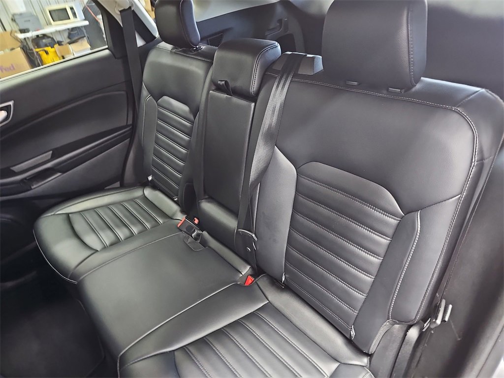 Used 2024 Ford Edge SEL image 13