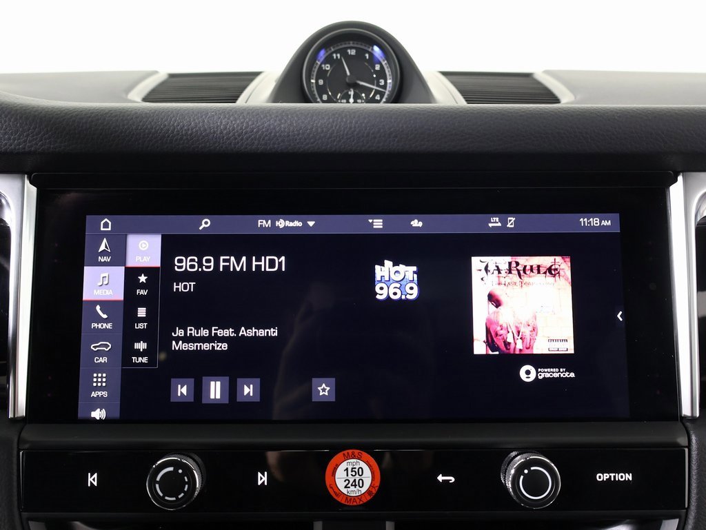 Used 2025 Porsche Macan image 16