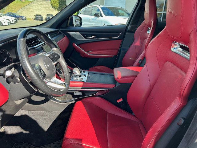 Certified 2023 Jaguar F-PACE R-Dynamic S image 16