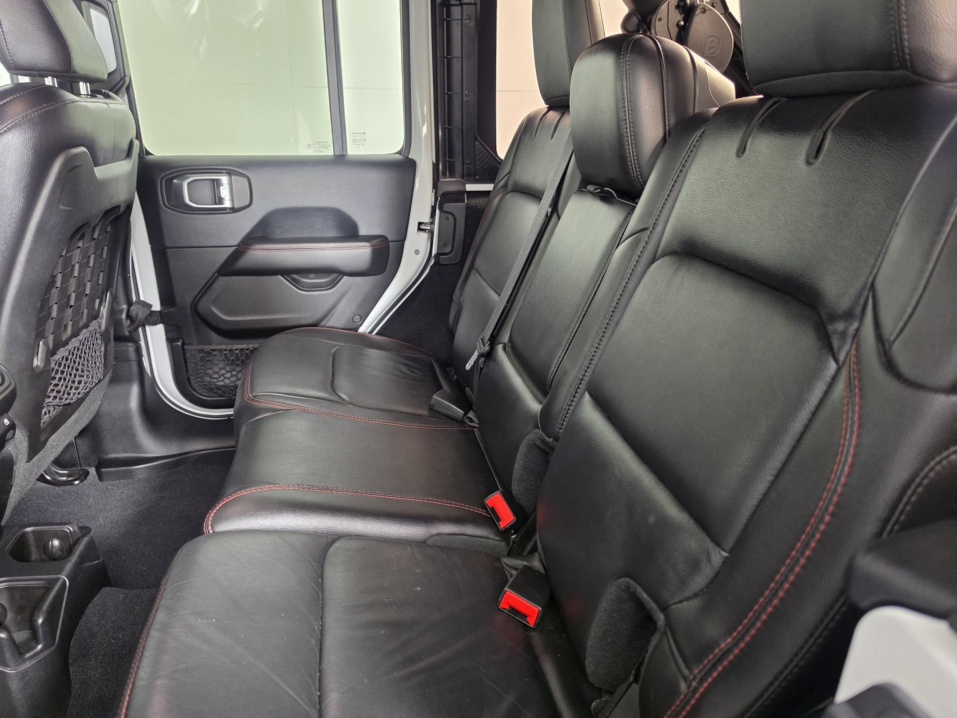 Used 2019 Jeep Wrangler Unlimited Rubicon AWD/4WD image 37