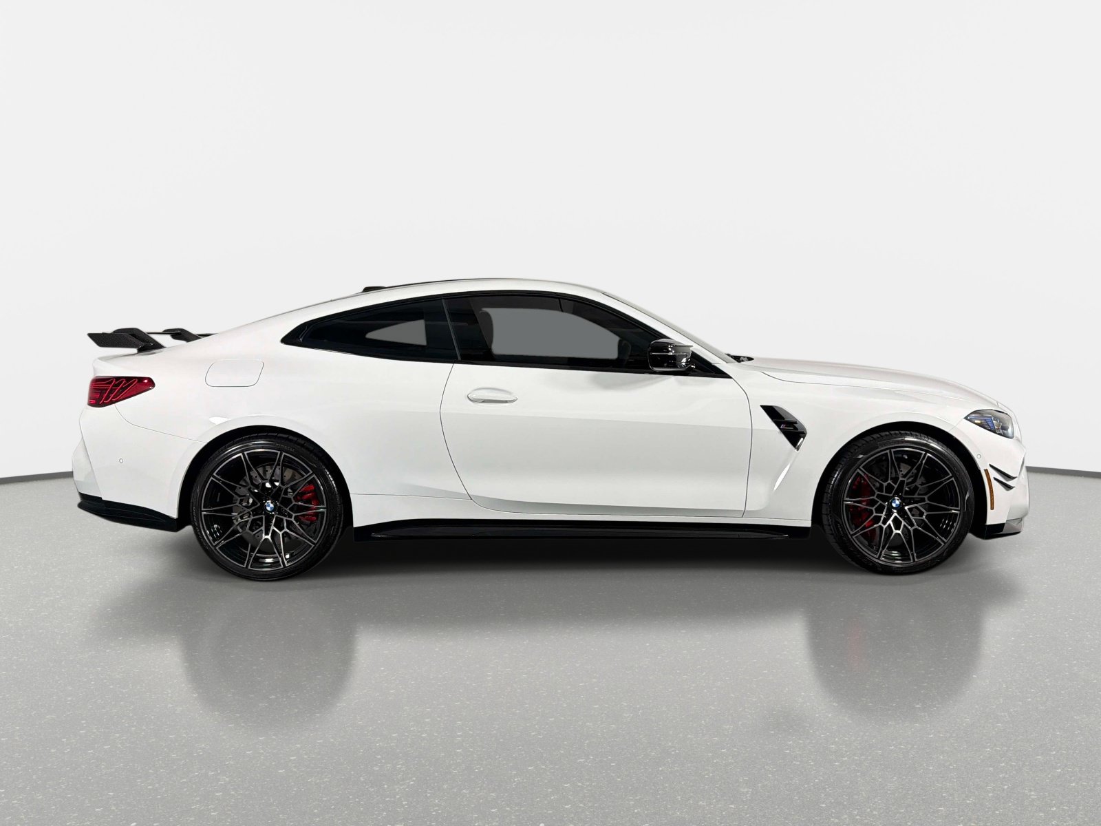 Used 2026 BMW M4 Competition w/ Executive Package RWD image 2