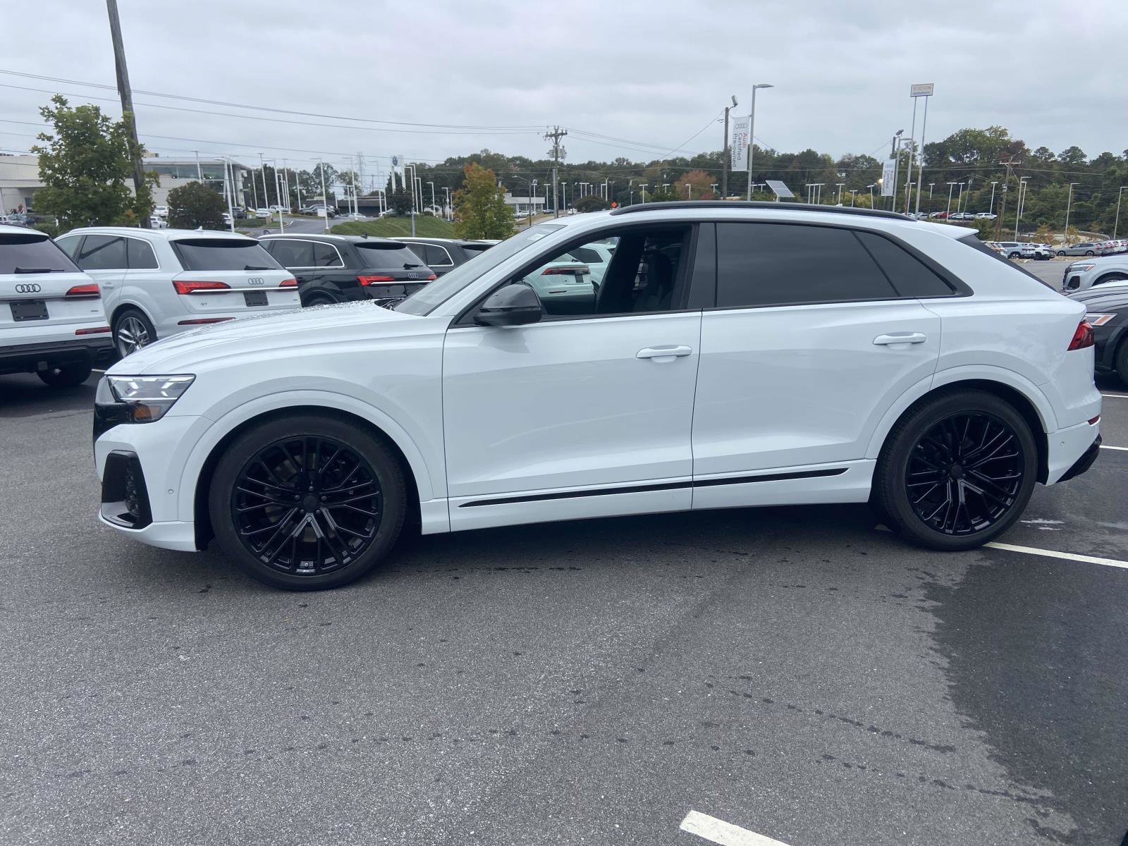 New 2026 Audi SQ8 Prestige image 6