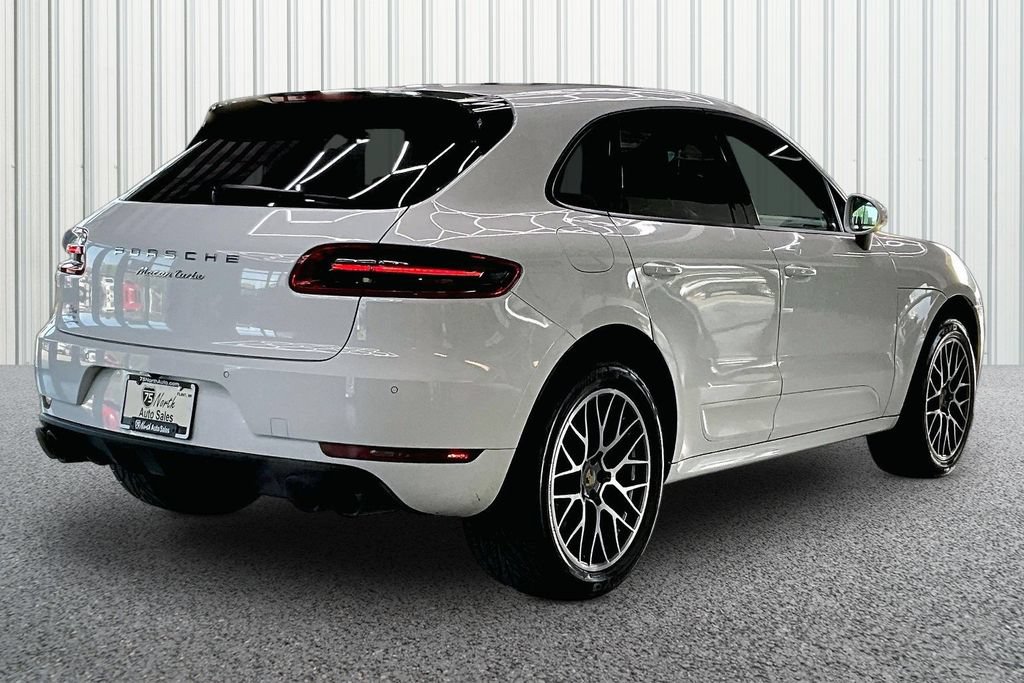 Used 2015 Porsche Macan Turbo AWD/4WD image 6
