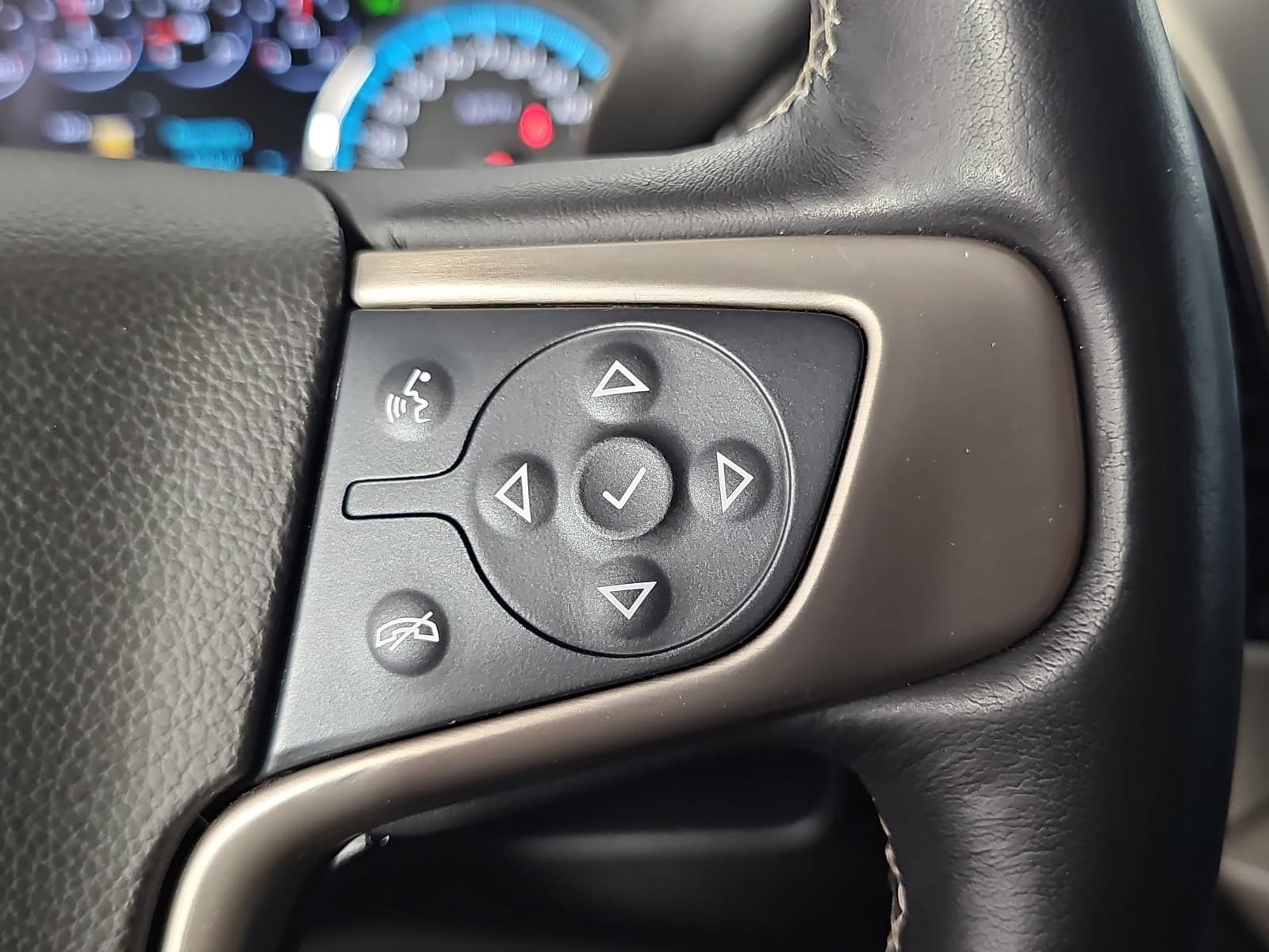 Used 2019 GMC Yukon Denali w/ Denali Ultimate Package RWD image 17