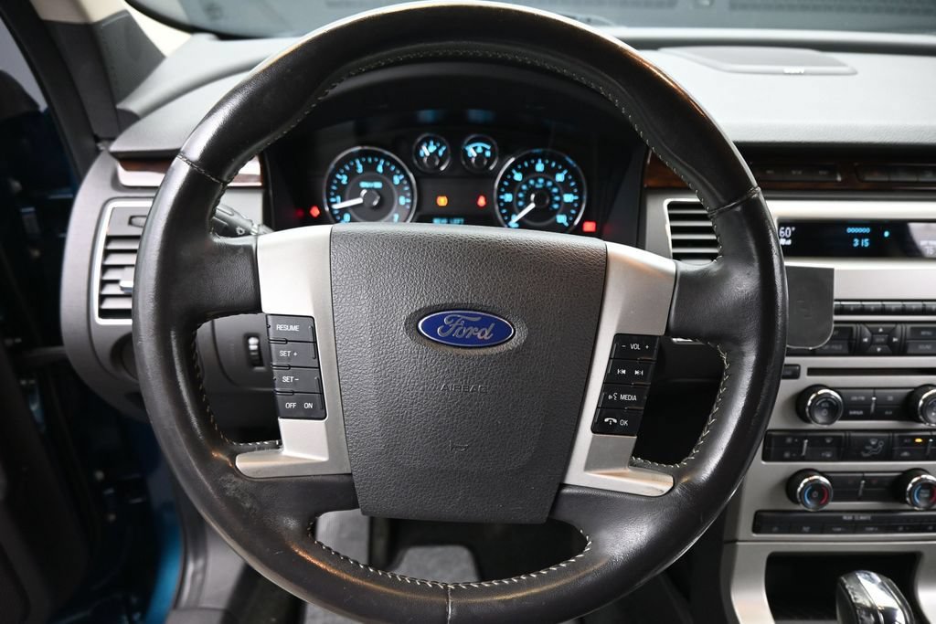 Used 2011 Ford Flex SEL FWD image 11