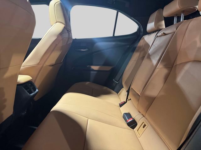 Used 2023 Lexus UX 250h AWD w/ Accessory Package (Z2) image 15