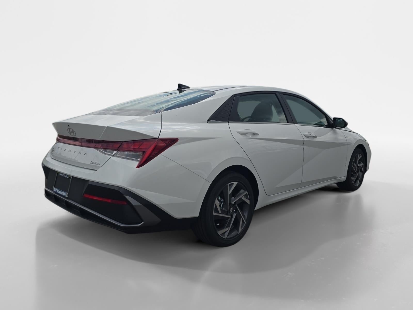 New 2026 Hyundai Elantra Limited FWD image 3
