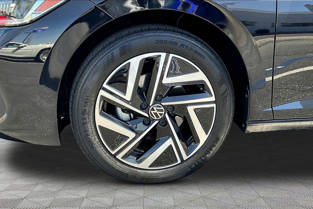 Used 2023 Volkswagen Jetta SEL FWD image 32