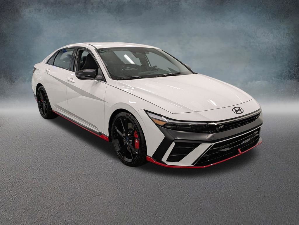 Used 2025 Hyundai Elantra N image 3